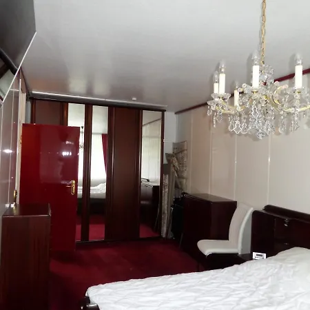 Rot-weiss Appartamento